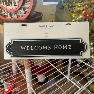 Hearth & Hand Black and White Welcome Home sign 4”x18”